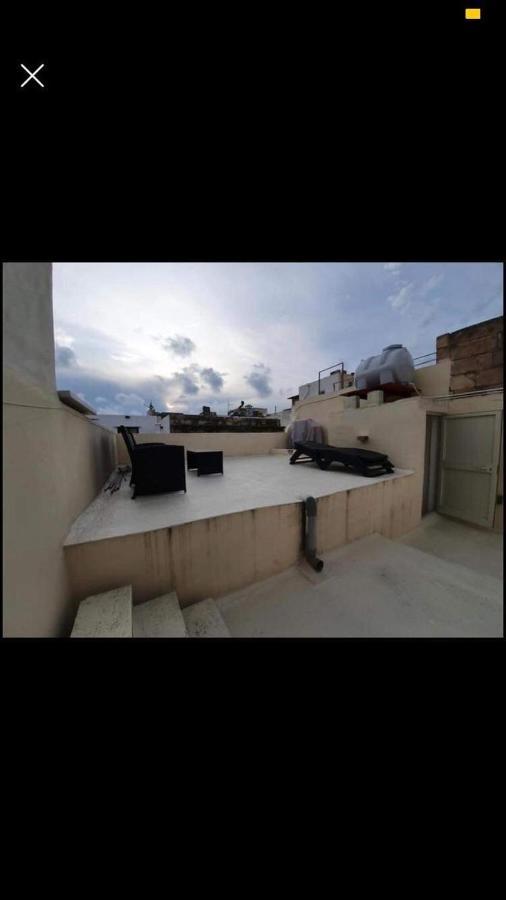 Sliema New House Central Location Екстер'єр фото